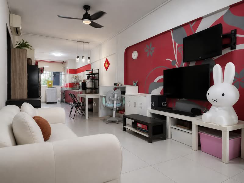 517 Jurong West Street 52, 517 Jurong West Street 52, 2 Bedrooms, 797 sqft, HDB Flat For Sale, by Shaw Yong, 500179332 - Living Room - PropertyGuru.com.sg