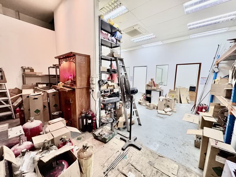 Pioneer Point, 5 Soon Lee Street, 958 sqft, Factory / Workshop (B2) For Rent, by Lynda Teo, 500179343 - Interior - CommercialGuru.com.sg