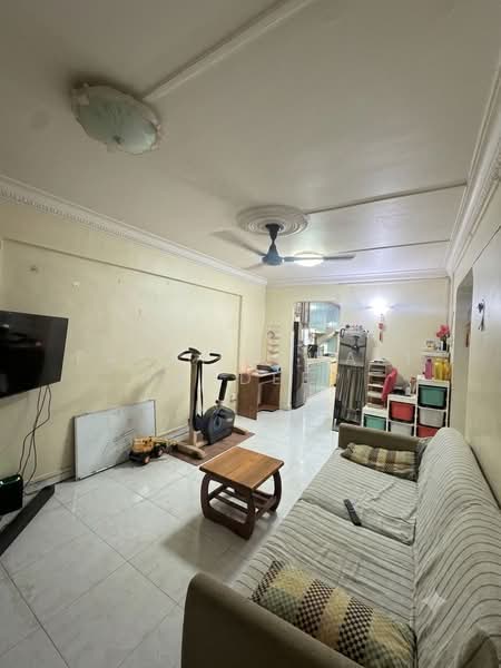 207 Serangoon Central, 207 Serangoon Central, 2 Bedrooms, 689 sqft, HDB Flat For Rent, by Parry Tiwari Pradeep, 500179355 - Living Room - PropertyGuru.com.sg