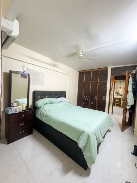 207 Serangoon Central, 207 Serangoon Central, 2 Bedrooms, 689 sqft, HDB Flat For Rent, by Parry Tiwari Pradeep, 500179355 - Bedroom - PropertyGuru.com.sg