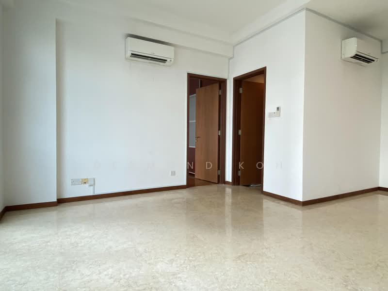 The Aston, 2 Kay Poh Road, 1 Bedroom, 667 sqft, Condominium For Sale, by Desmond Koh, 500179366 - Living Room - PropertyGuru.com.sg