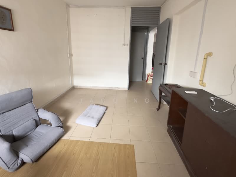 491 Jurong West Avenue 1, 491 Jurong West Avenue 1, 2 Bedrooms, 721 sqft, HDB Flat For Sale, by Jacq Ng, 500179374 - Bedroom 1 - PropertyGuru.com.sg