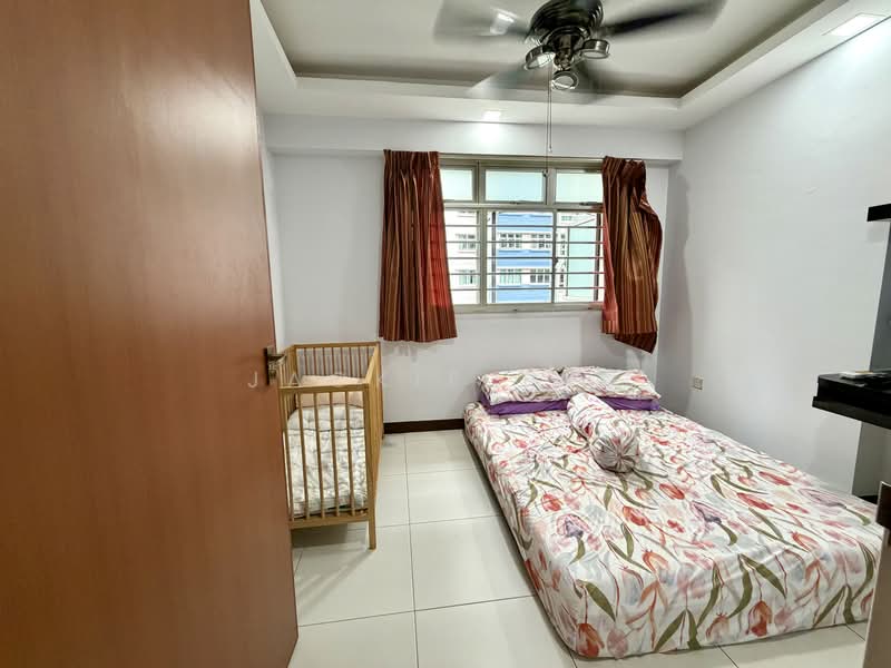 211D Punggol Walk, 211D Punggol Walk, 2 Bedrooms, 721 sqft, HDB Flat For Sale, by JACKIE TAN, 500179378 - Bedroom - PropertyGuru.com.sg