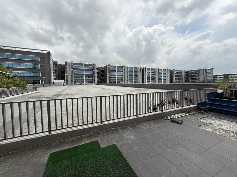 Vertex, 33 Ubi Avenue 3, 2,530 sqft, Light Industrial (B1) For Sale, by Ivan Tan, 500179382 - Exterior - CommercialGuru.com.sg