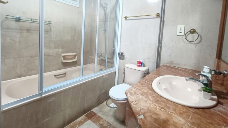 Parkshore, 201 Tanjong Rhu Road, Room Rental, 200 sqft, Condominium For Rent, by Alan Huy, 500179384 - Bathroom - PropertyGuru.com.sg