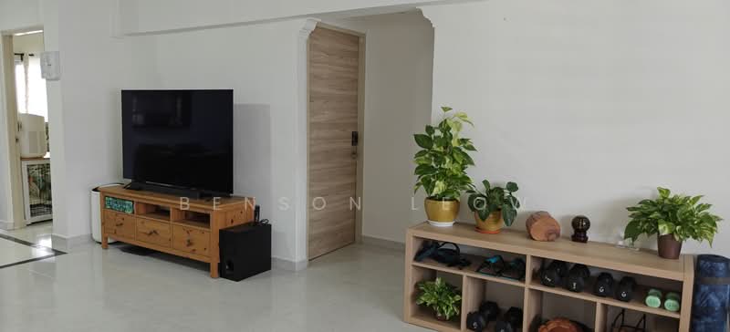 39 Bedok South Road, 39 Bedok South Road, 3 Bedrooms, 990 sqft, HDB Flat For Sale, by Benson Leow, 500179385 - Living Room - PropertyGuru.com.sg