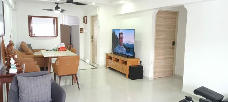 39 Bedok South Road, 39 Bedok South Road, Bedok / Upper East Coast, 3 Bedrooms, 990 sqft, HDB Flat For Sale, by Benson Leow, 500179385 - Living Room - PropertyGuru.com.sg
