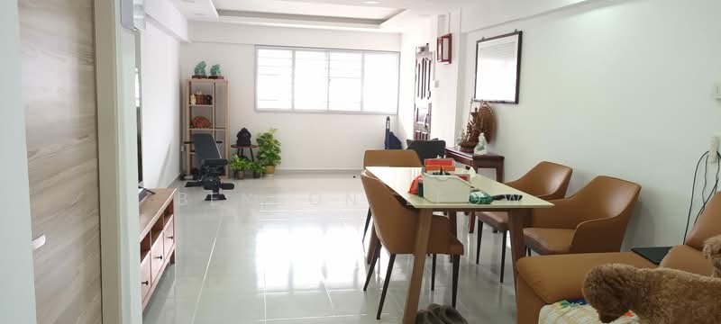 39 Bedok South Road, 39 Bedok South Road, Bedok / Upper East Coast, 3 Bedrooms, 990 sqft, HDB Flat For Sale, by Benson Leow, 500179385 - Living Room - PropertyGuru.com.sg