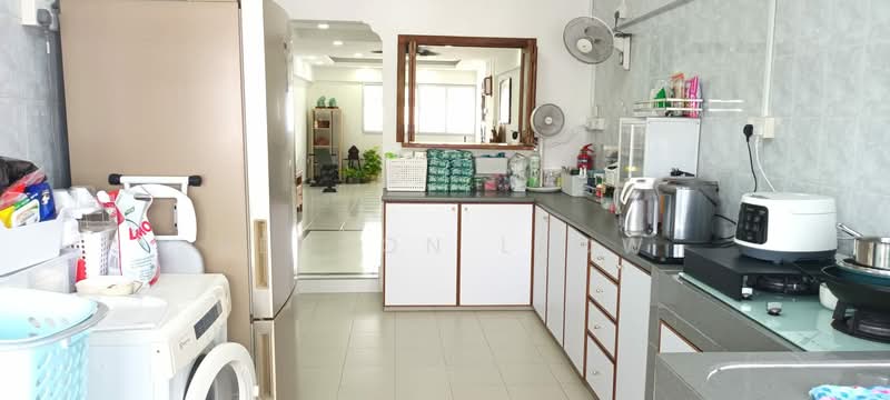 39 Bedok South Road, 39 Bedok South Road, Bedok / Upper East Coast, 3 Bedrooms, 990 sqft, HDB Flat For Sale, by Benson Leow, 500179385 - Kitchen - PropertyGuru.com.sg