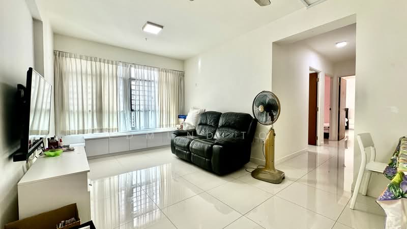 416A Fernvale Link, 416A Fernvale Link, 3 Bedrooms, 1,001 sqft, HDB Flat For Rent, by Edmund Toh, 500179394 - Living Room - PropertyGuru.com.sg