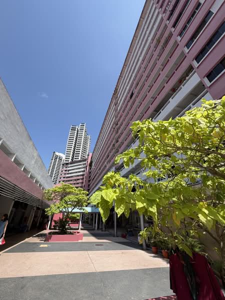 8 Empress Road, 8 Empress Road, 2 Bedrooms, 700 sqft, HDB Flat For Sale, by Lily Ho, 500179398 - Exterior - PropertyGuru.com.sg