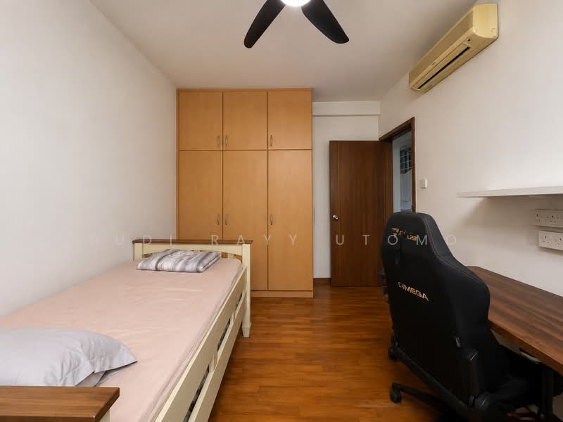 The Floravale, 246 Westwood Avenue, 3 Bedrooms, 1,313 sqft, Executive Condominium For Sale, by Budi Rayy Utomo, 500179400 - Bedroom - PropertyGuru.com.sg