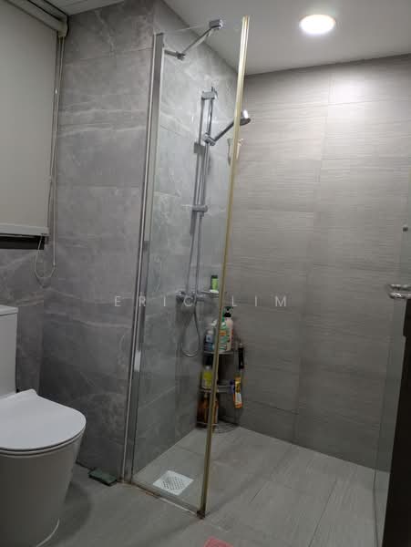 Northwave EC, 111 Woodlands View, 2 Bedrooms, 753 sqft, Executive Condominium For Sale, by Eric Lim, 500179406 - Bathroom - PropertyGuru.com.sg