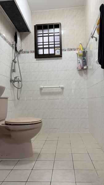 108C Mcnair Road, 108C Mcnair Road, 3 Bedrooms, 925 sqft, HDB Flat For Sale, by Ilas Zai, 500179416 - Bathroom - PropertyGuru.com.sg