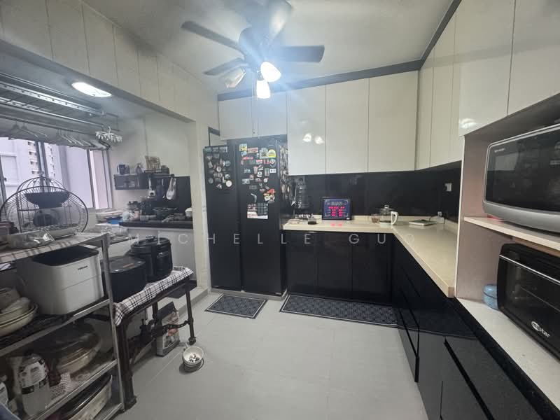 674A Choa Chu Kang Crescent, 674A Choa Chu Kang Crescent, 3 Bedrooms, 1,335 sqft, HDB Flat For Sale, by Michelle Guo, 500179419 - Kitchen - PropertyGuru.com.sg