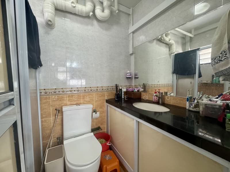 674A Choa Chu Kang Crescent, 674A Choa Chu Kang Crescent, 3 Bedrooms, 1,335 sqft, HDB Flat For Sale, by Michelle Guo, 500179419 - Bathroom - PropertyGuru.com.sg