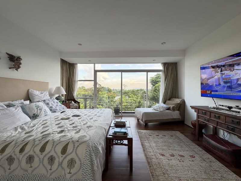 Hills Apartment, 46 Goldhill Avenue, 4 Bedrooms, 2,992 sqft, Apartment For Sale, by Zachar Oh, 500179429 - Master Bedroom - PropertyGuru.com.sg