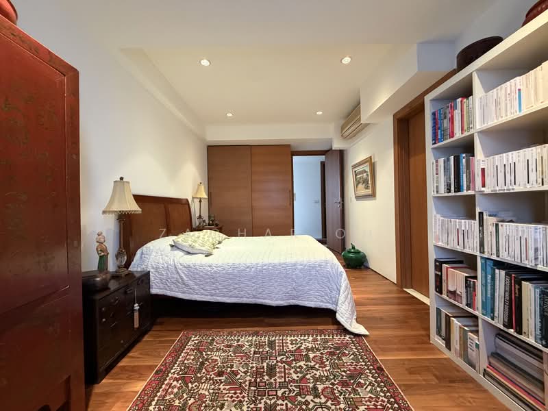 Hills Apartment, 46 Goldhill Avenue, 4 Bedrooms, 2,992 sqft, Apartment For Sale, by Zachar Oh, 500179429 - Bedroom - PropertyGuru.com.sg