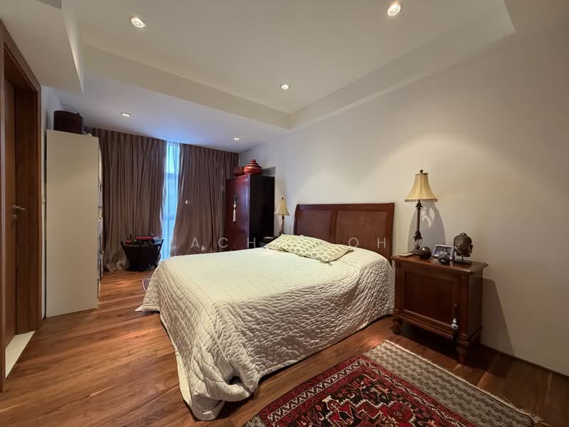 Hills Apartment, 46 Goldhill Avenue, 4 Bedrooms, 2,992 sqft, Apartment For Sale, by Zachar Oh, 500179429 - Bedroom - PropertyGuru.com.sg