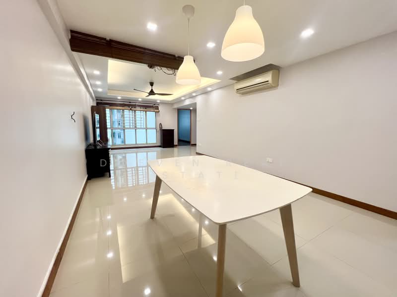 138 Edgedale Plains, 138 Edgedale Plains, 3 Bedrooms, 1,195 sqft, HDB Flat For Rent, by DOEVEN REAL ESTATE, 500179440 - Living Room - PropertyGuru.com.sg