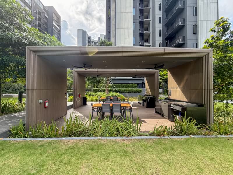 Leedon Green, 32 Leedon Heights, 2 Bedrooms, 700 sqft, Condominium For Sale, by Joleen Lye, 500179444 - Exterior - PropertyGuru.com.sg