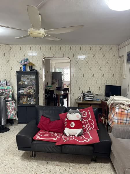 608 Bedok Reservoir Road, 608 Bedok Reservoir Road, 3 Bedrooms, 1,012 sqft, HDB Flat For Sale, by Jon Woo, 500179459 - Living Room - PropertyGuru.com.sg