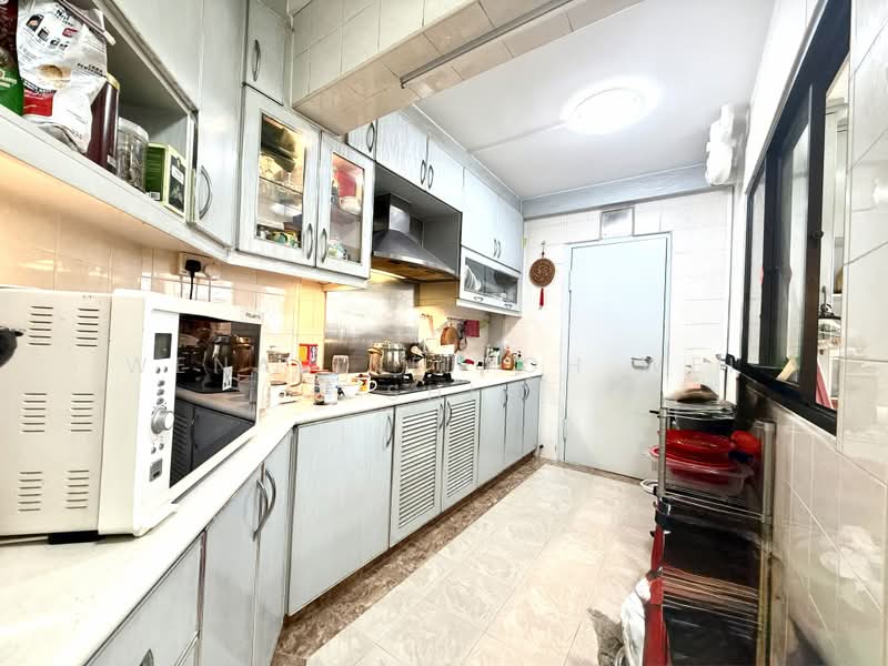 232 Compassvale Walk, 232 Compassvale Walk, 3 Bedrooms, 1,300 sqft, HDB Flat For Rent, by Wenaline Toh Wei Shi, 500179460 - Kitchen - PropertyGuru.com.sg