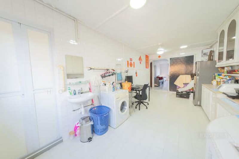 475 Ang Mo Kio Avenue 10, 475 Ang Mo Kio Avenue 10, 3 Bedrooms, 990 sqft, HDB Flat For Sale, by Hoo Yong Heng, 500179463 - Kitchen - PropertyGuru.com.sg