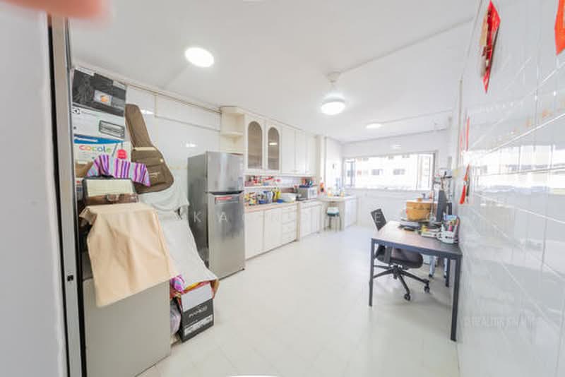 475 Ang Mo Kio Avenue 10, 475 Ang Mo Kio Avenue 10, 3 Bedrooms, 990 sqft, HDB Flat For Sale, by Hoo Yong Heng, 500179463 - Kitchen - PropertyGuru.com.sg