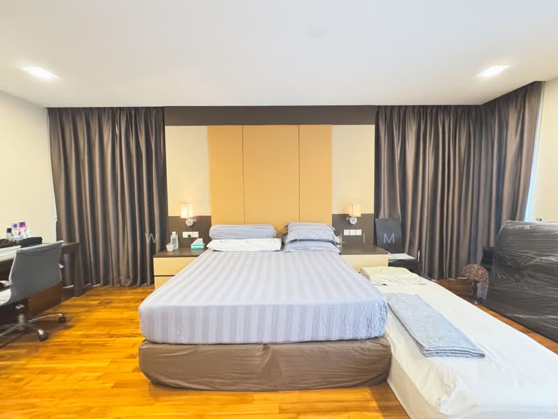 Freehold D14 Large Majestic Semi-D with Pool and Roof Terrace, , 7 Bedrooms, 4,800 sqft, Semi-Detached House For Sale, by Wilbert Lim, 500179478 - Bedroom - PropertyGuru.com.sg
