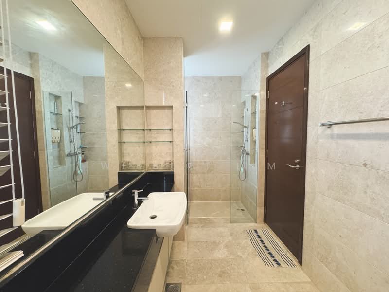 Freehold D14 Large Majestic Semi-D with Pool and Roof Terrace, , 7 Bedrooms, 4,800 sqft, Semi-Detached House For Sale, by Wilbert Lim, 500179478 - Bathroom - PropertyGuru.com.sg