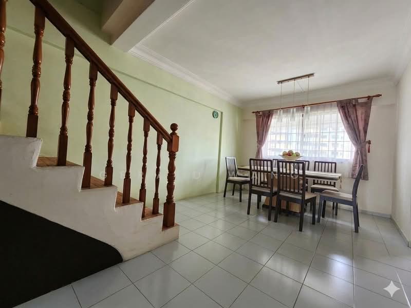 542 Bukit Batok Street 52, 542 Bukit Batok Street 52, 3 Bedrooms, 1,572 sqft, HDB Flat For Sale, by Gerald Wang, 500179485 - Dining Room - PropertyGuru.com.sg