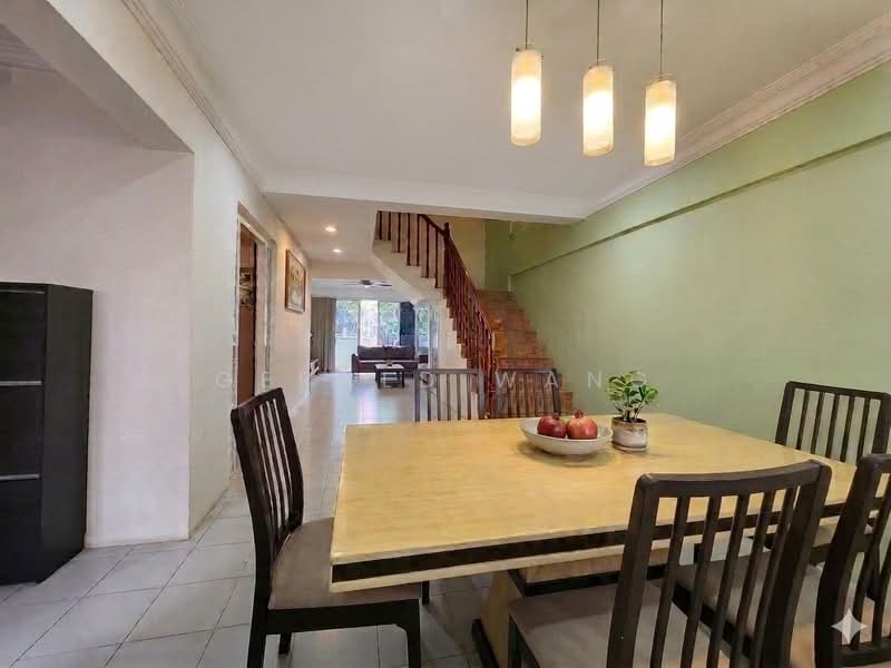 542 Bukit Batok Street 52, 542 Bukit Batok Street 52, 3 Bedrooms, 1,572 sqft, HDB Flat For Sale, by Gerald Wang, 500179485 - Dining Room - PropertyGuru.com.sg
