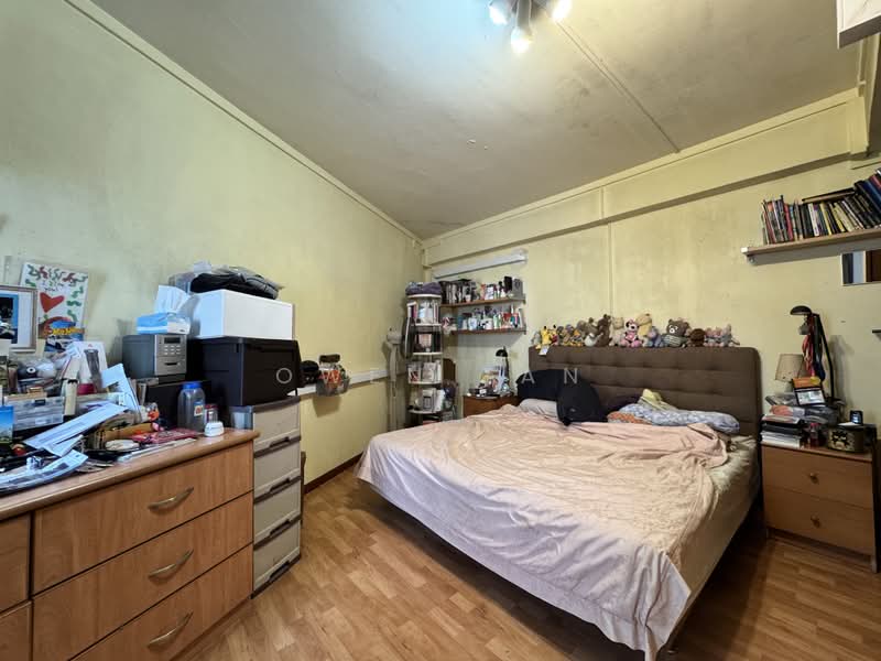 290 Choa Chu Kang Avenue 3, 290 Choa Chu Kang Avenue 3, 3 Bedrooms, 1,119 sqft, HDB Flat For Sale, by Owen Tan, 500179487 - Bedroom - PropertyGuru.com.sg