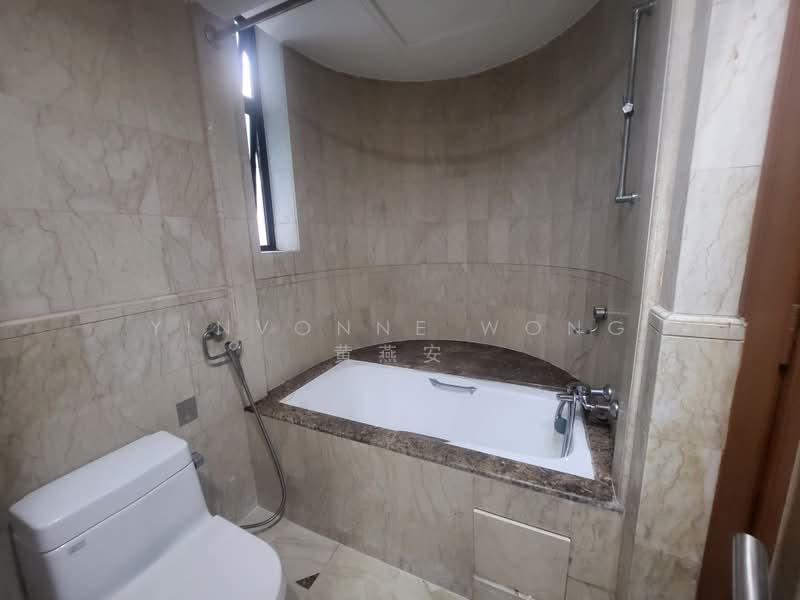 Valley Park, 473 River Valley Road, 3 Bedrooms, 1,356 sqft, Condominium For Rent, by Yinvonne Wong 黄燕安, 500179509 - Bathroom - PropertyGuru.com.sg