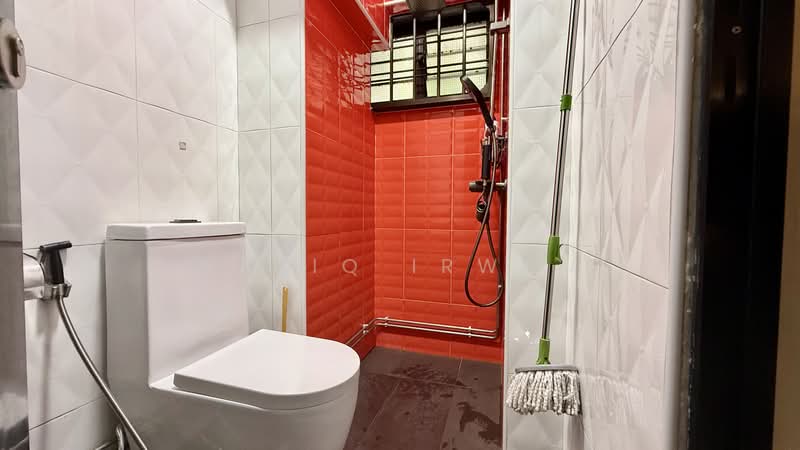 681C Jurong West Central 1, 681C Jurong West Central 1, 3 Bedrooms, 1,001 sqft, HDB Flat For Sale, by Haziq Irwan, 500179517 - Bathroom - PropertyGuru.com.sg