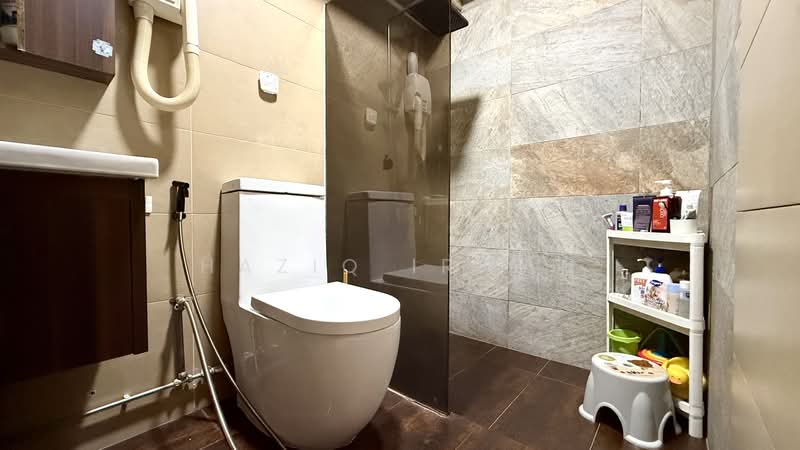 681C Jurong West Central 1, 681C Jurong West Central 1, 3 Bedrooms, 1,001 sqft, HDB Flat For Sale, by Haziq Irwan, 500179517 - Bathroom - PropertyGuru.com.sg