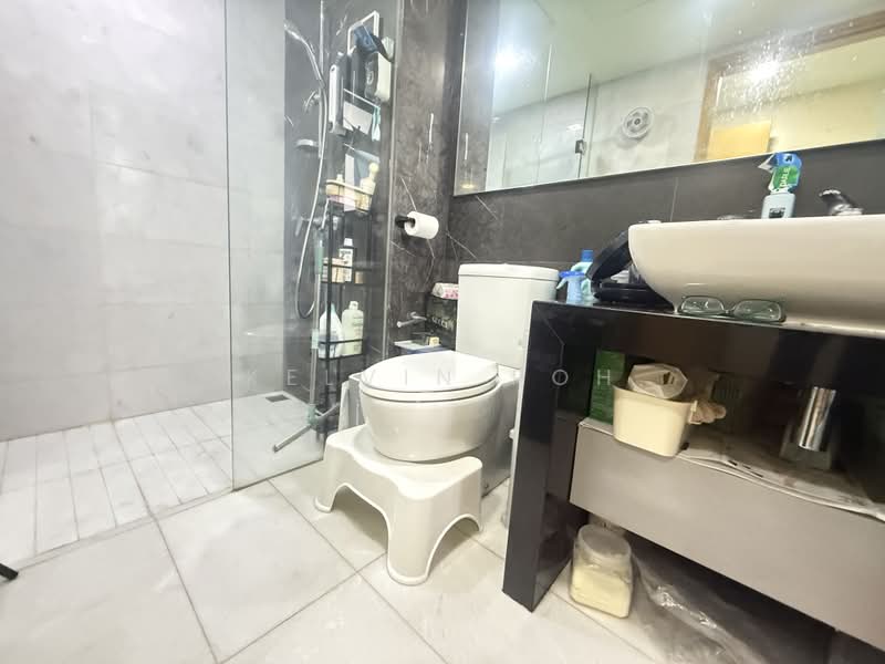 River Isles, Punggol Central, 3 Bedrooms, 893 sqft, Condominium For Sale, by Kelvin Poh, 500179528 - Bathroom - PropertyGuru.com.sg