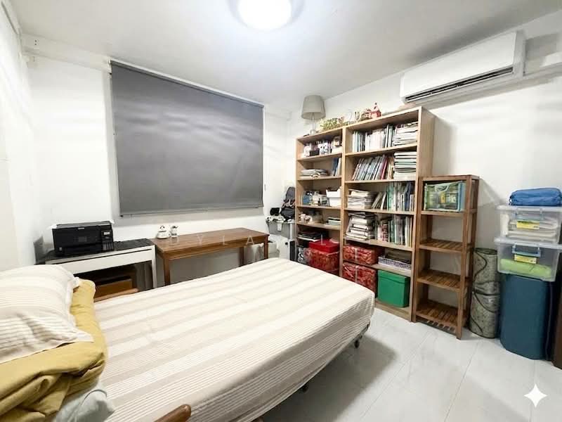 170 Bishan Street 13, 170 Bishan Street 13, 3 Bedrooms, 893 sqft, HDB Flat For Sale, by Dylan Lee, 500179547 - Bedroom - PropertyGuru.com.sg