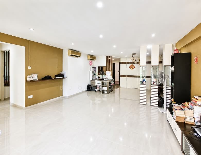 686A Woodlands Drive 73, 686A Woodlands Drive 73, 3 Bedrooms, 1,227 sqft, HDB Flat For Sale, by Bjorn Lim, 500179552 - Living Room - PropertyGuru.com.sg