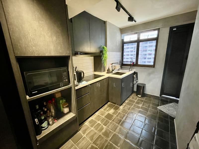 205 Toa Payoh North, 205 Toa Payoh North, 3 Bedrooms, 818 sqft, HDB Flat For Sale, by Bryan Lee, 500179553 - Kitchen - PropertyGuru.com.sg
