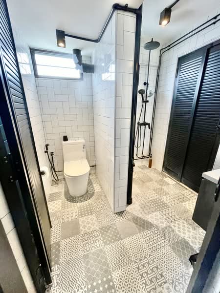 205 Toa Payoh North, 205 Toa Payoh North, 3 Bedrooms, 818 sqft, HDB Flat For Sale, by Bryan Lee, 500179553 - Bathroom - PropertyGuru.com.sg
