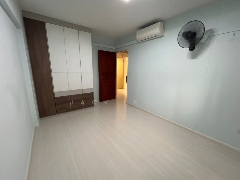 181 Bedok North Road, 181 Bedok North Road, 3 Bedrooms, 1,184 sqft, HDB Flat For Sale, by Jack Leow, 500179555 - Bedroom 1 - PropertyGuru.com.sg