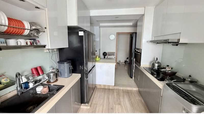 282 Tampines Street 22, 282 Tampines Street 22, 3 Bedrooms, 1,119 sqft, HDB Flat For Sale, by Frances Lim, 500179557 - Kitchen - PropertyGuru.com.sg