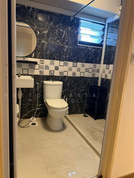 259A Punggol Field, 259A Punggol Field, Hougang / Punggol / Sengkang, 3 Bedrooms, 1,001 sqft, HDB Flat For Sale, by Jaslyn Tan, 500179559 - Bathroom - PropertyGuru.com.sg