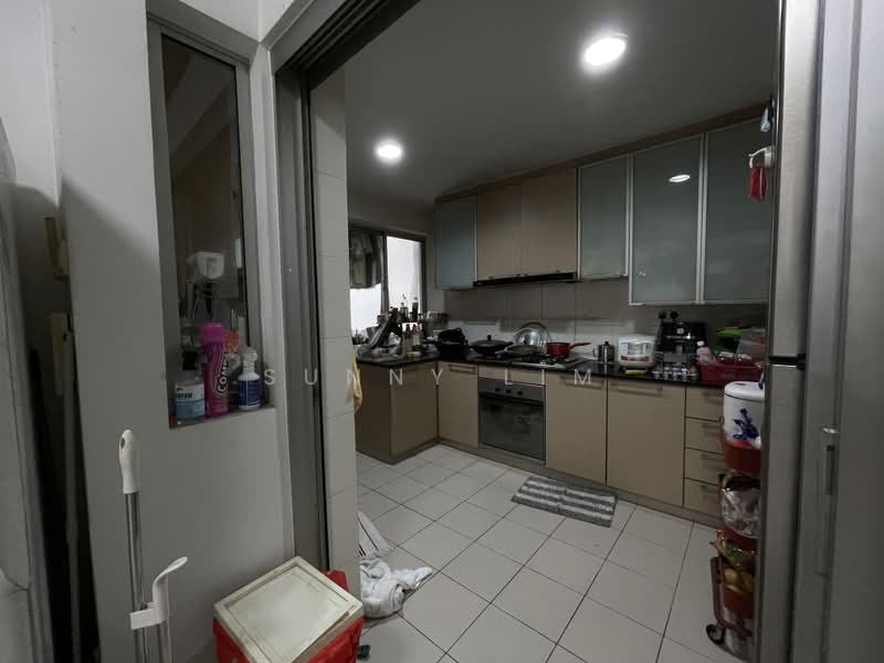 Grandeur 8, 2 Ang Mo Kio Central 3, 4 Bedrooms, 1,421 sqft, Condominium For Sale, by Sunny Lim, 500179571 - Current Kitchen - PropertyGuru.com.sg