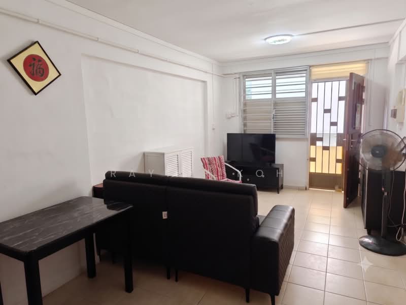 37 Circuit Road, 37 Circuit Road, 2 Bedrooms, 624 sqft, HDB Flat For Sale, by Rayner Koh, 500179572 - Living Room - PropertyGuru.com.sg