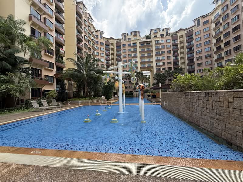 Tropical Spring, 33 Simei Street 4, 3 Bedrooms, 1,528 sqft, Condominium For Sale, by Kelvin Koh, 500179573 - Exterior - PropertyGuru.com.sg