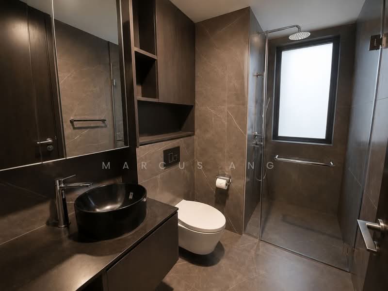 LIV @ MB, 114A Arthur Road, 1 Bedroom, 581 sqft, Condominium For Rent, by Marcus Ang, 500179577 - Bathroom - PropertyGuru.com.sg