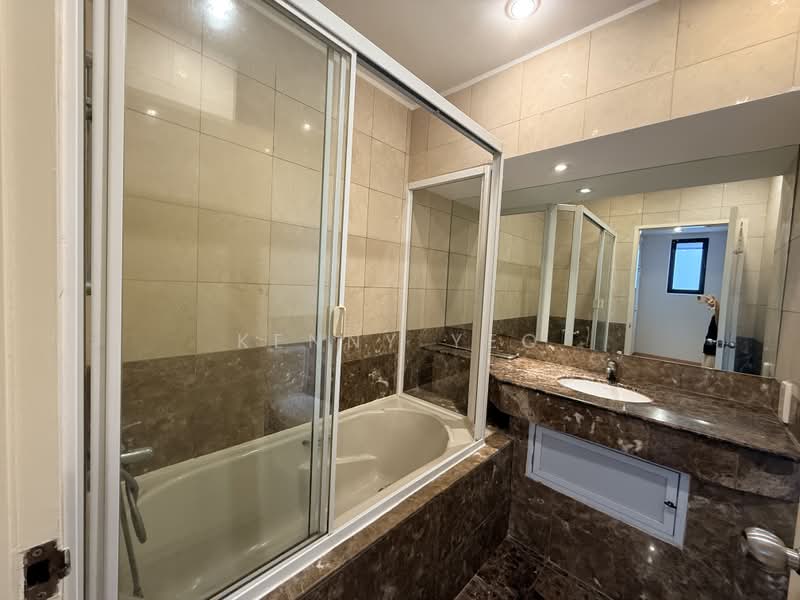 Villa Delle Rose, Taman Nakhoda, 3 Bedrooms, 2,800 sqft, Condominium For Rent, by Kenny Yeo, 500179578 - Bathroom - PropertyGuru.com.sg